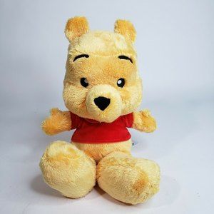 Disney Parks Merchandise Winnie the Pooh Big Feet Plush 12" Clean